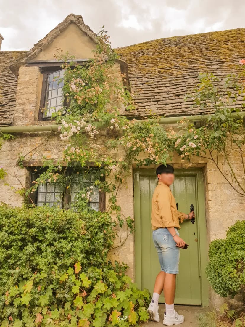 Bibury Stone Cottages