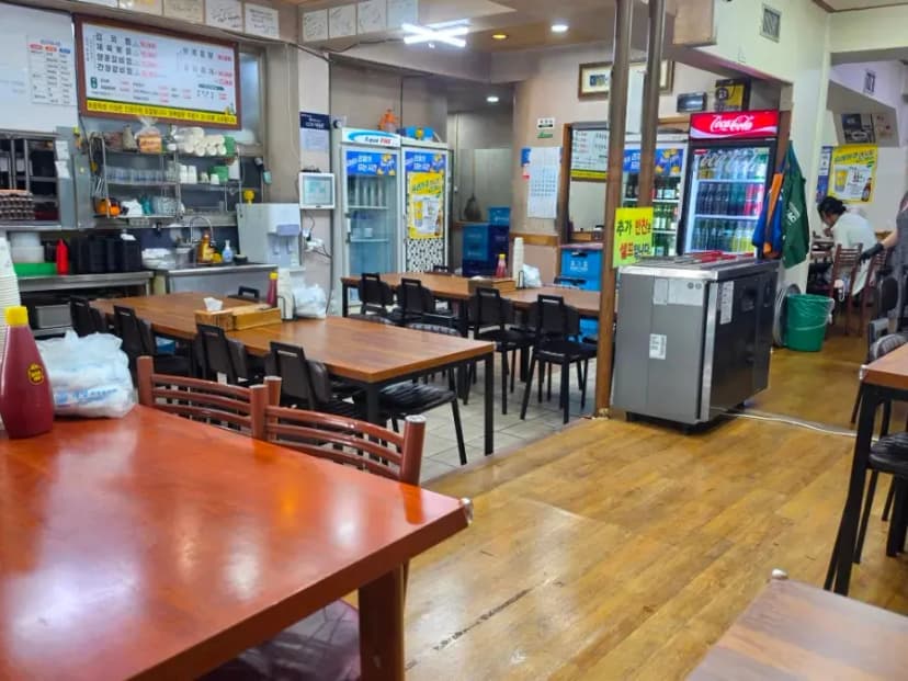 Inside Toosunine Restaurant
