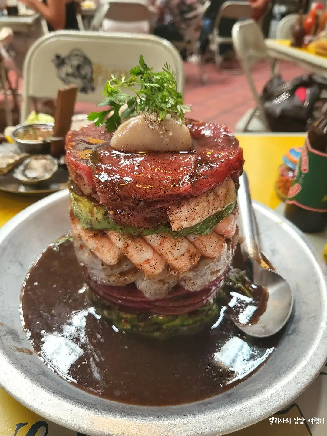 멕시코시티의 힙한 식당 해산물 전문점 Mi compa Chava