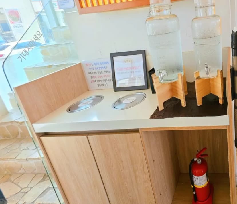 Haejigae Cafe Hanok Style Interior