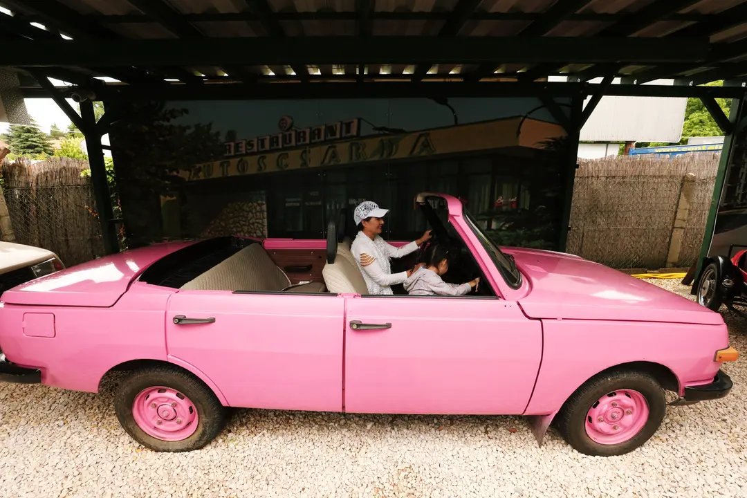 Szentendre Retro Design Center: Budapest Day Trip Guide