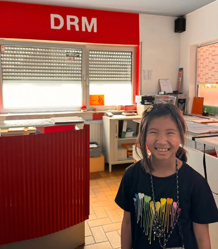 DRM 독일 프랑크푸르트 지점에서 캠핑카를 빌렸습니다.