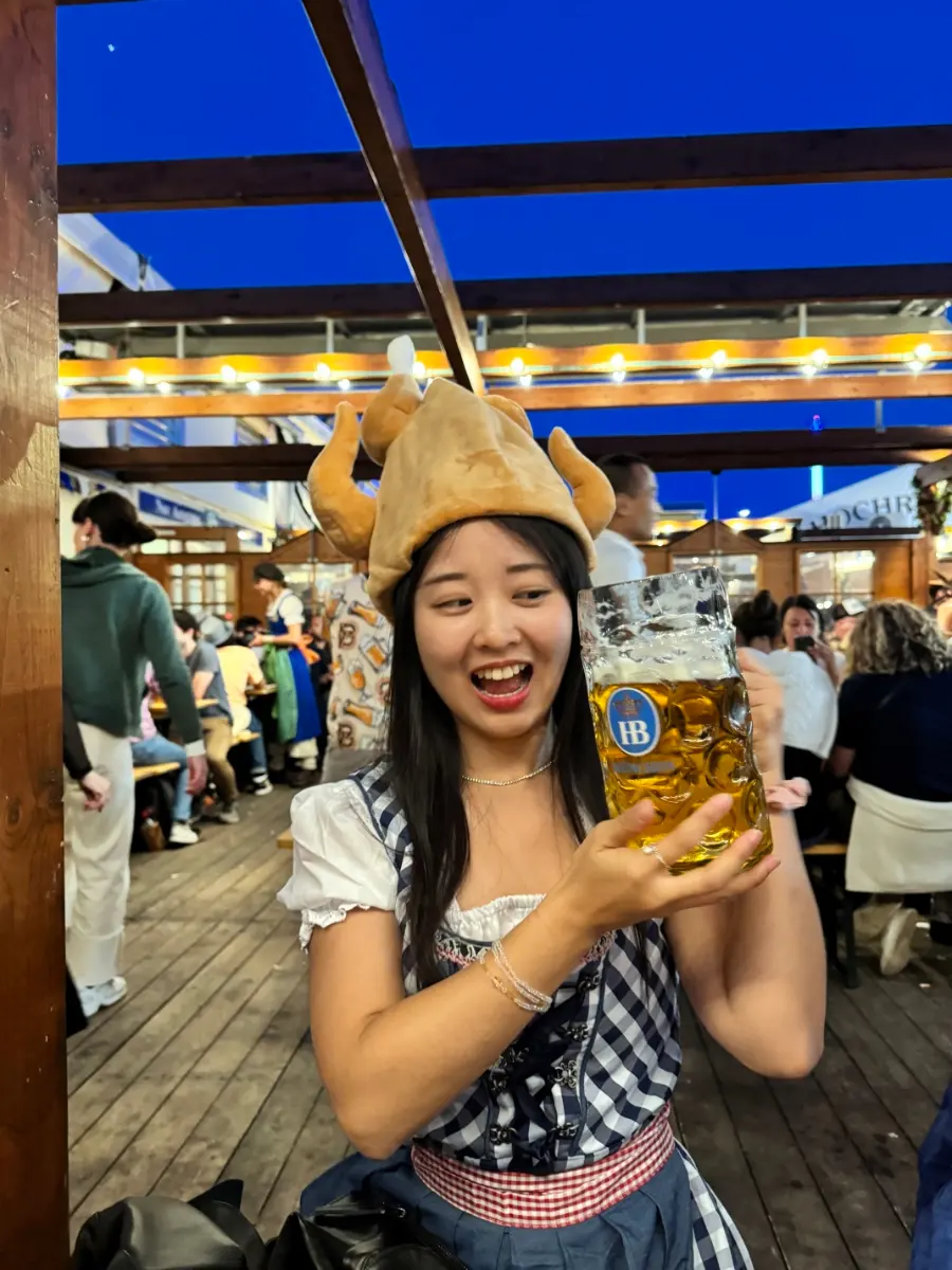 Oktoberfest มิวนิก 2026: คู่มือเที่ยวเทศกาลเบียร์เยอรมันด้วยตัวเอง