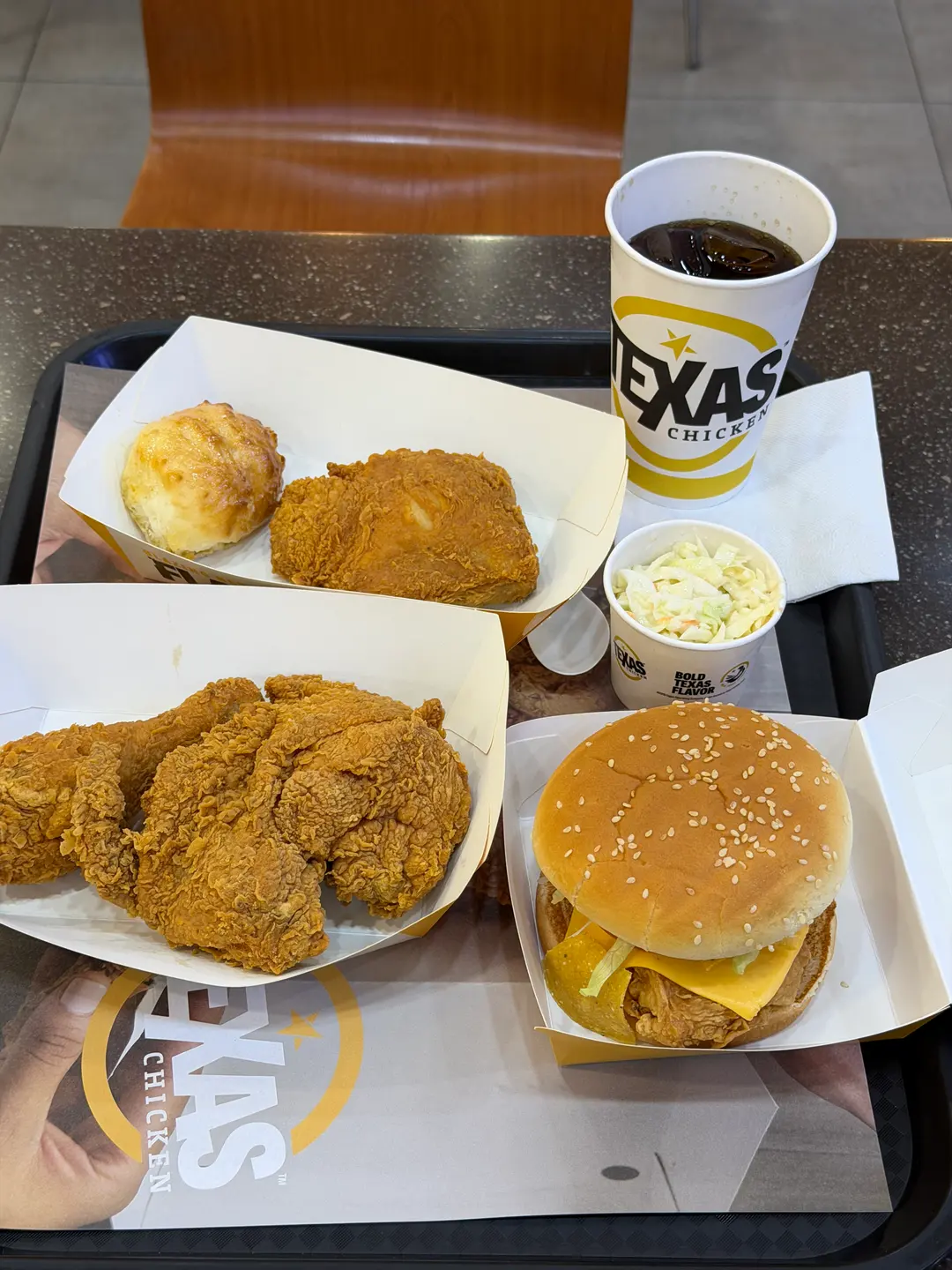 「Texas Chicken」胡志明二郡炸雞開箱!Vincom Mega Mall 美味實測 2026