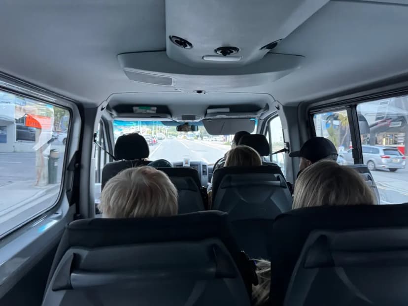 รถ Shuttle Bus Onsen Hot Pools