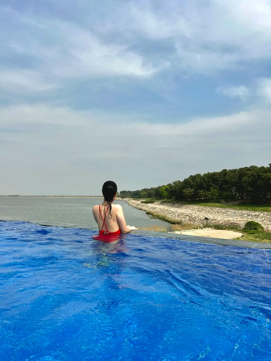 Nest Hotel Incheon Review 2026: Kids Love the Heated Pool & Breakfast
