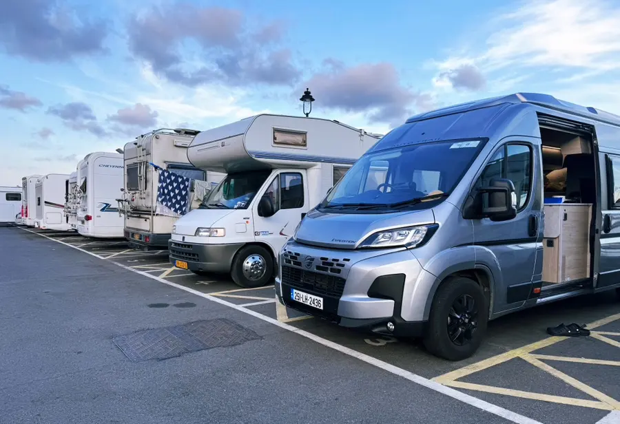 アイルランド レンタカー+キャンピングカーの旅