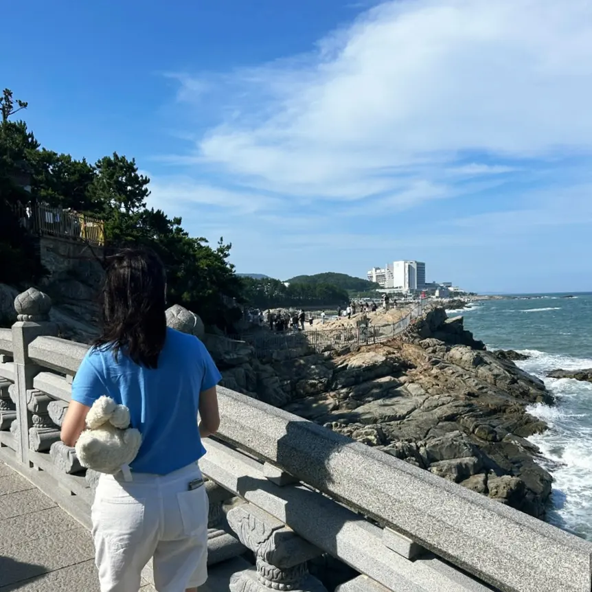 Haedong Yonggungsa Busan: Family Guide & Top Kid-Friendly Hotels 2026