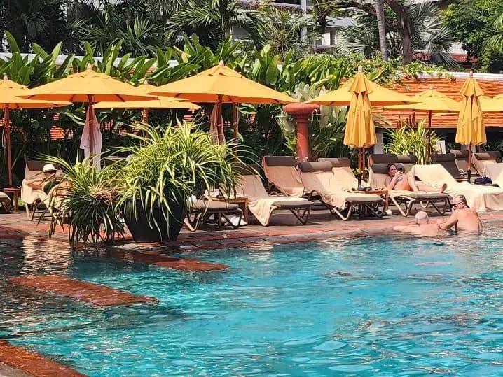 Anantara Riverside Bangkok: Pool & Shower After Checkout 2026