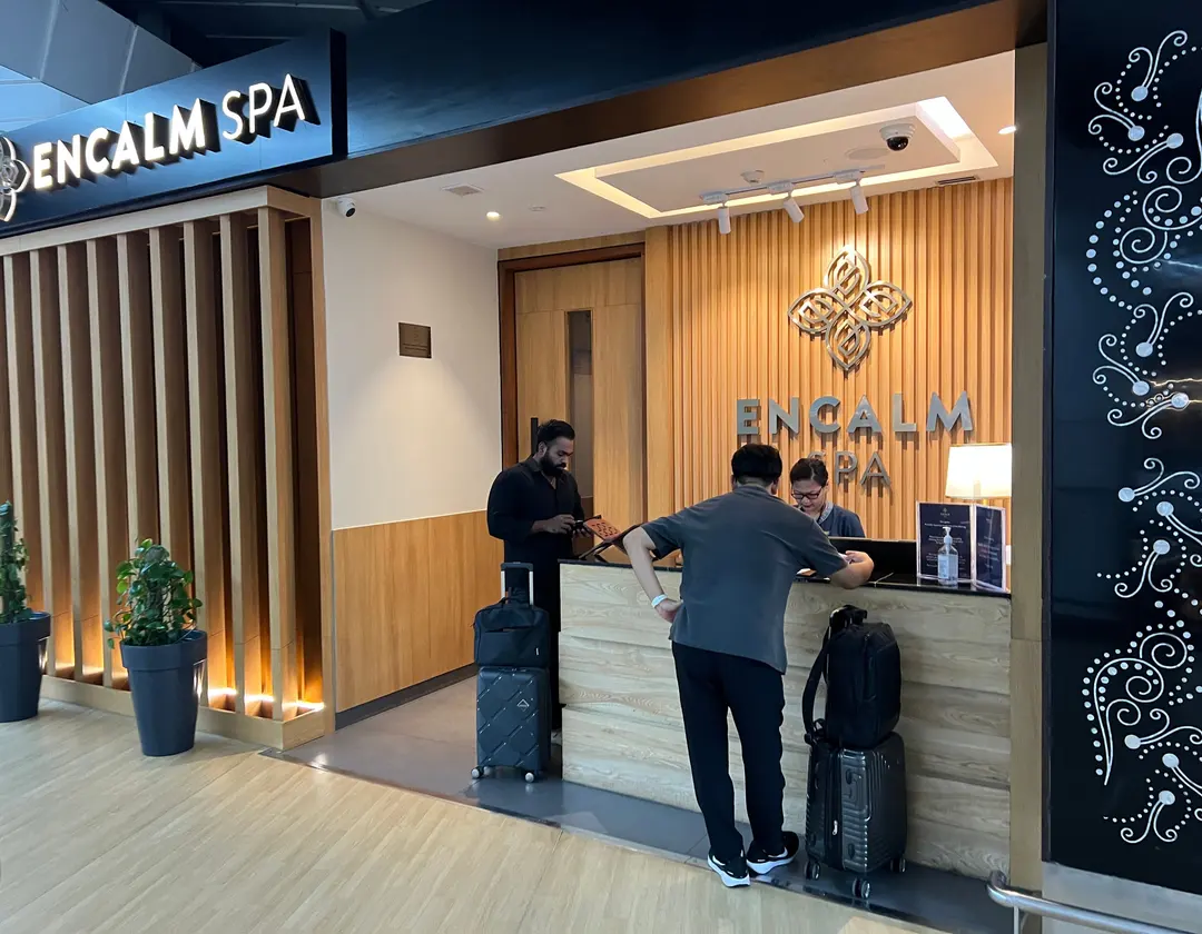 รีวิว Encalm Spa สนามบินนิวเดลี 2026: อาบน้ำฟินๆ ก่อนบินกลับ