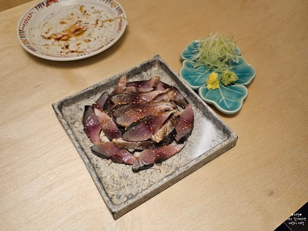 Yama อิซากายะเชจู โนฮยองดง: ซาชิมิปลาซาบะรมควันฟางห้ามพลาด