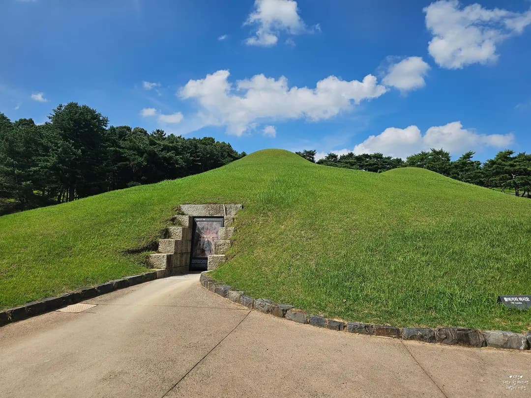 Muryeong Royal Tomb & Royal Tombs Park: Gongju Day Trip 2026