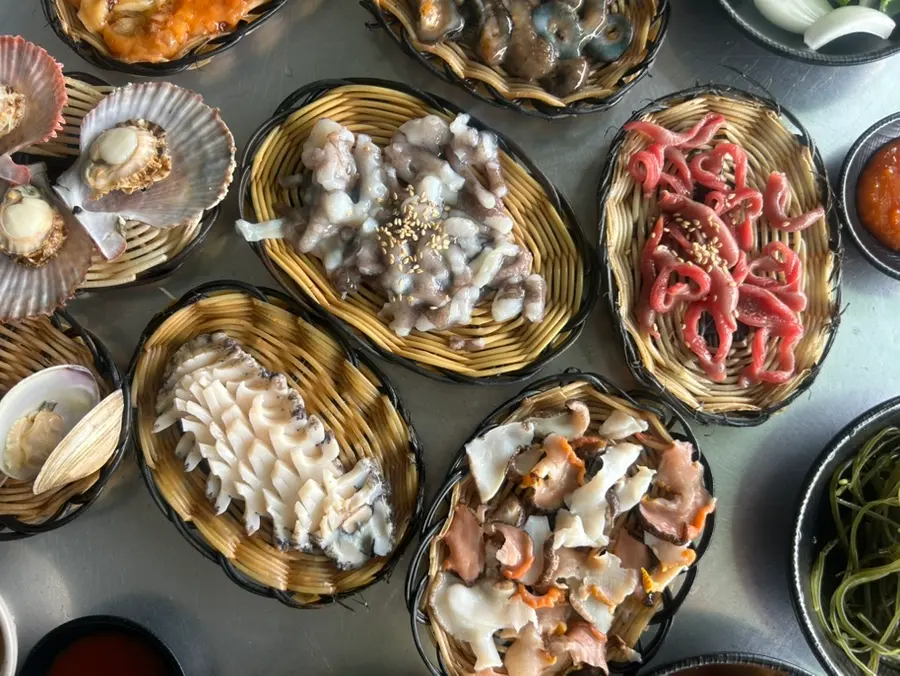 รีวิวร้านโจซีฮัลแมจิบ ยอนฮวารี คีจัง 2026: ซีฟู้ดสด วิวปูซาน