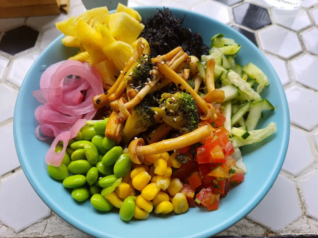Rainbowl Poke ดานัง: ฟินกับสมูทตี้โบวล์ & โพเกะมื้อเที่ยงสุดชิล 2026