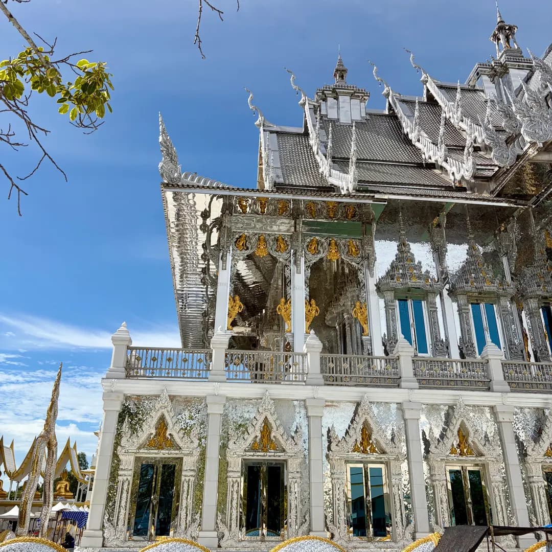 Wat Phuttha Prommayan 2026: Hidden Mirror Temple Near Bangkok