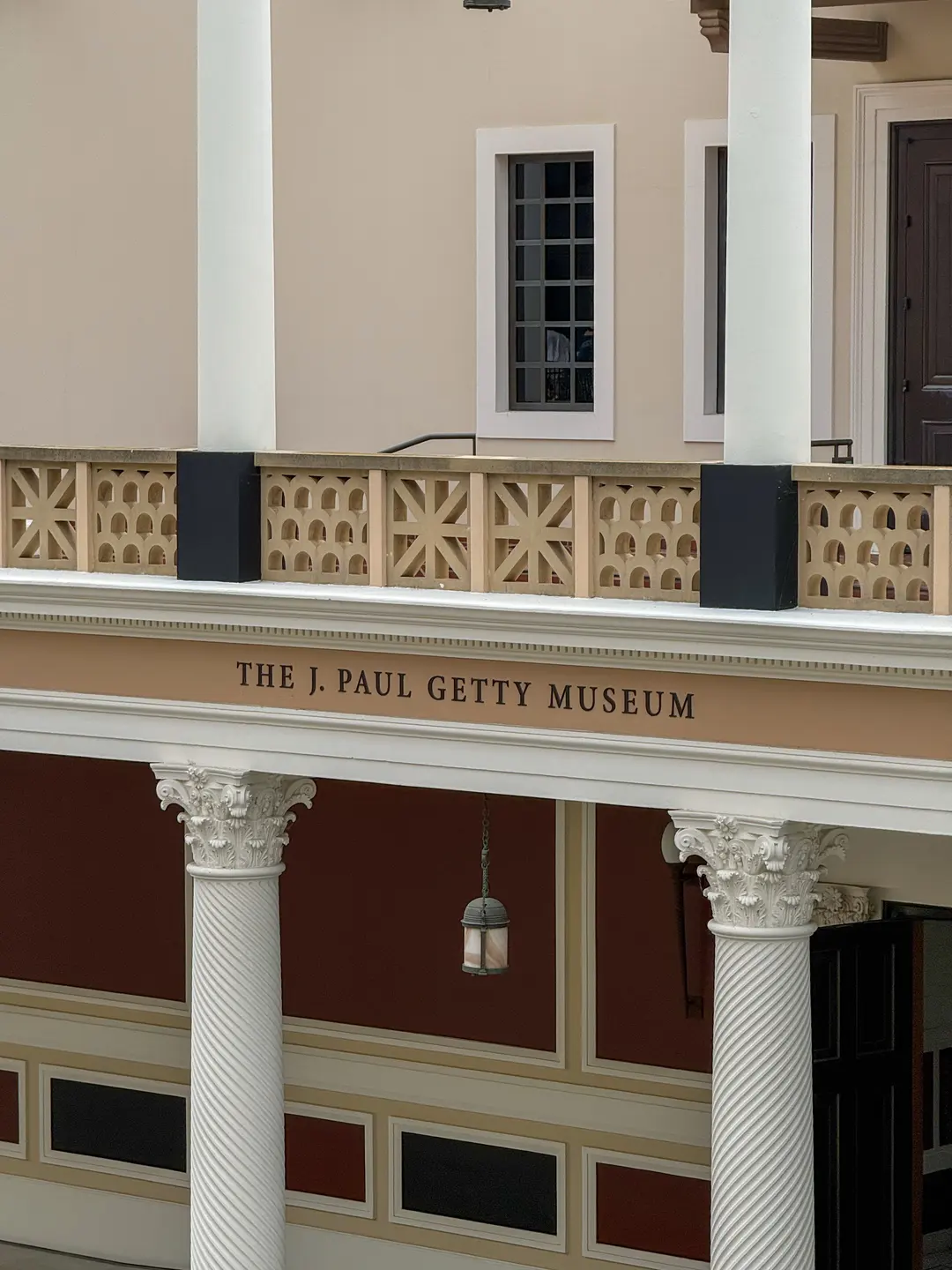 Getty Villa LA: คู่มือเที่ยวเจาะลึก เข้าชมฟรี จองยังไง ที่จอดรถง่ายนิดเดียว!