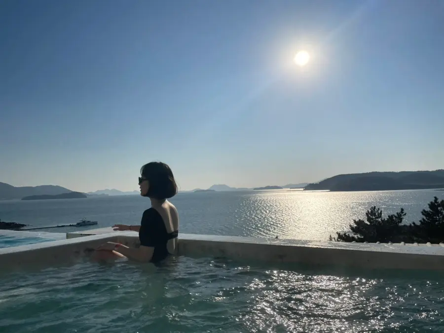Yeosu 2026: La Terrasse Resort Infinity Pool & Local Dining