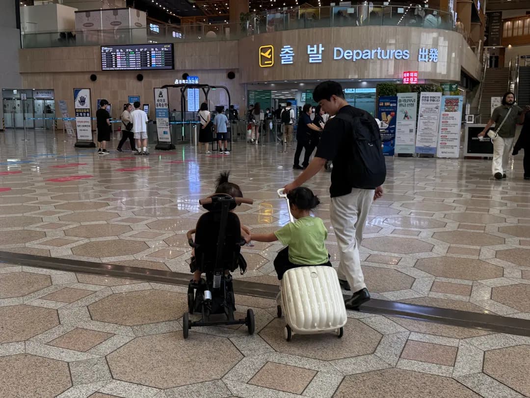 アシアナ航空OZ3355 金浦-北京搭乗記|子連れ旅のキッズミールとベビーカー利用 2026