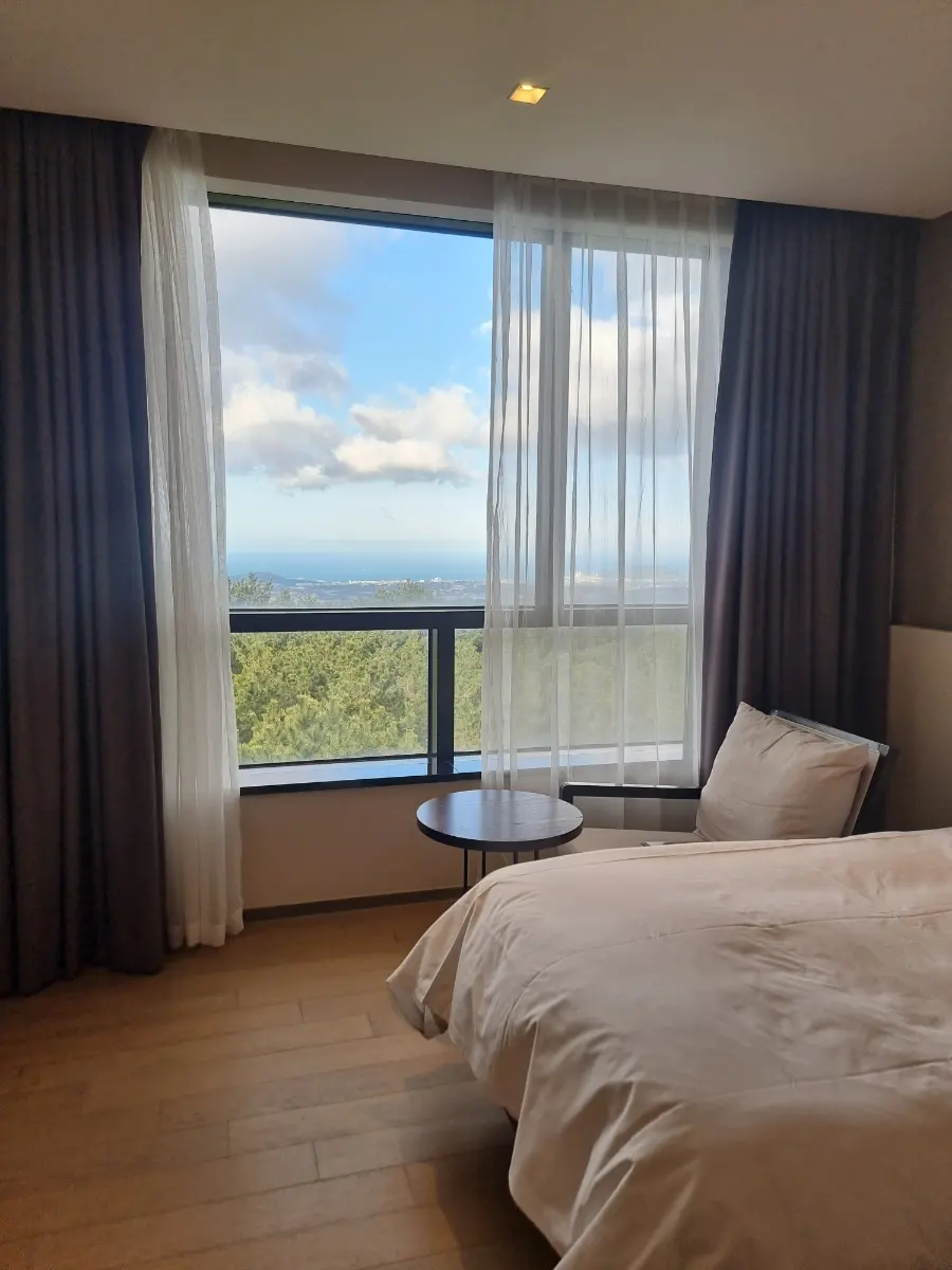 Jeju Nanta Hotel Review 2026: Your Hallasan Hiking Base