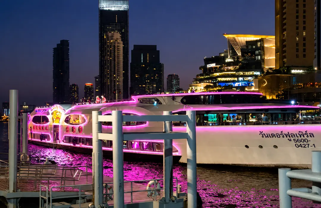Wonderful Pearl Dinner Cruise Bangkok Review 2026: Sunset & Value