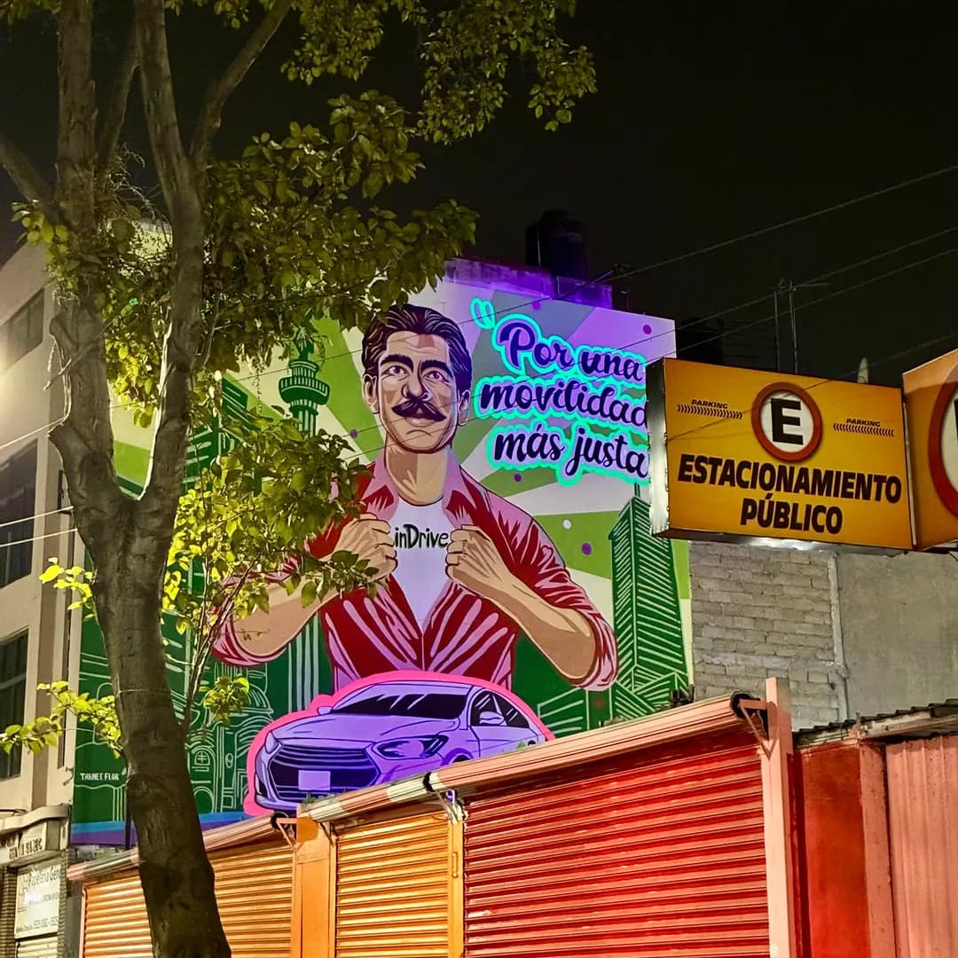 Zona Rosa Mexico City Guide 2026: Nightlife, Culture & Shopping
