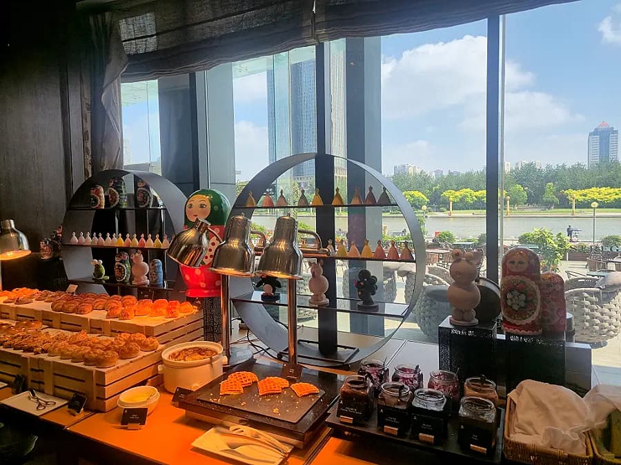 รีวิว St. Regis Tianjin: อาหารเช้าจัดเต็ม! โลคอล & มาม่า 2026