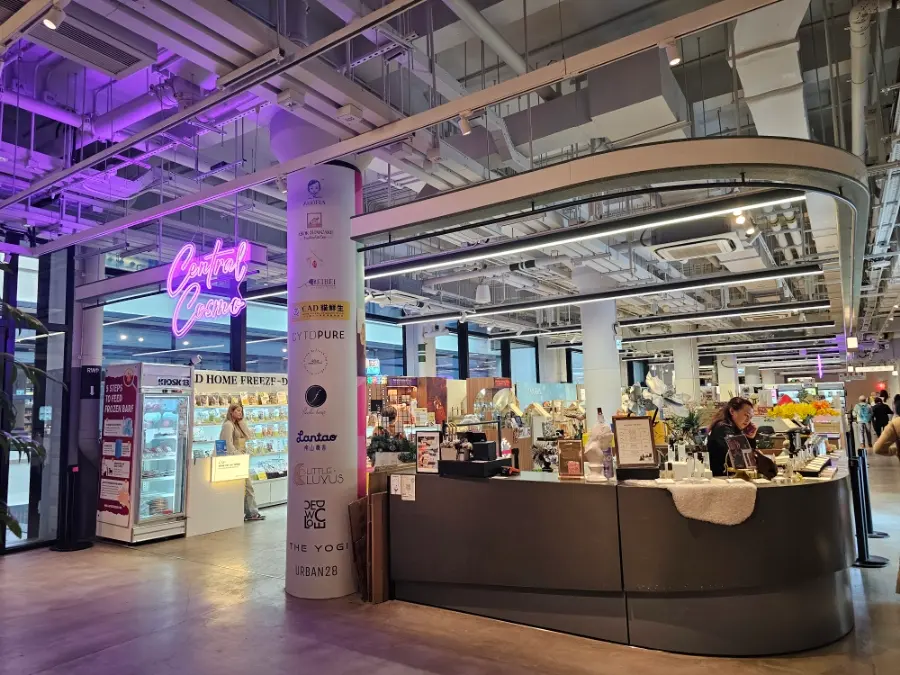 Yogi Hong Kong Central Market: My Favorite Local Yoga Wear Find