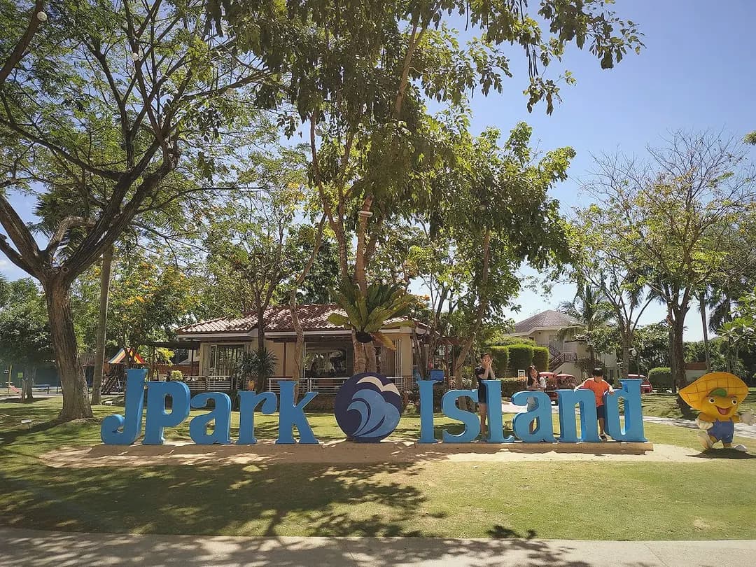 Cebu Family Resorts 2026: Jpark, Shangri-La & Top 5