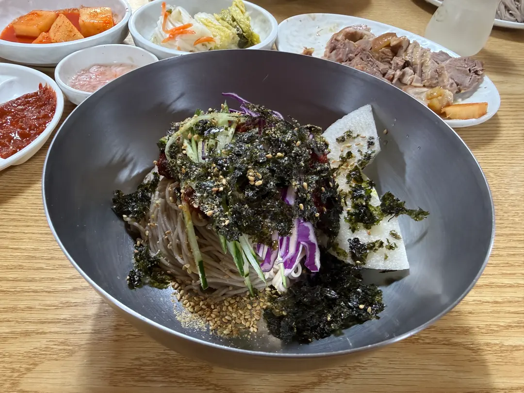 홍천 맛집 칡사랑 메밀 사랑|내 기준 강원도 막국수 1등인 곳