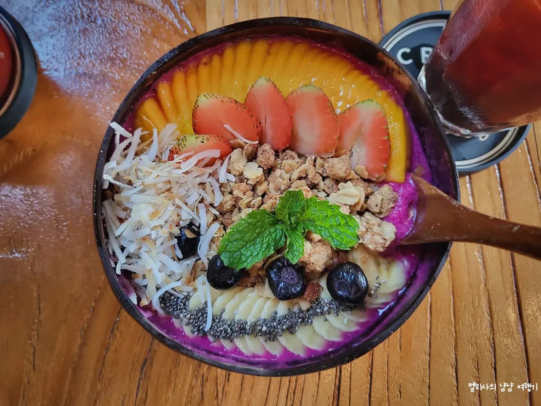 Crumb & Coaster Kuta Review: Bali's Best Brunch Spot for a Refreshing Meal